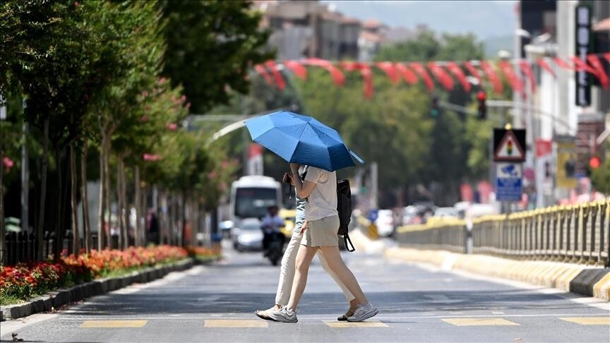 Sıcaklıklar yurdun bazı kesimlerinde mevsim normallerinin üzerinde seyredecek