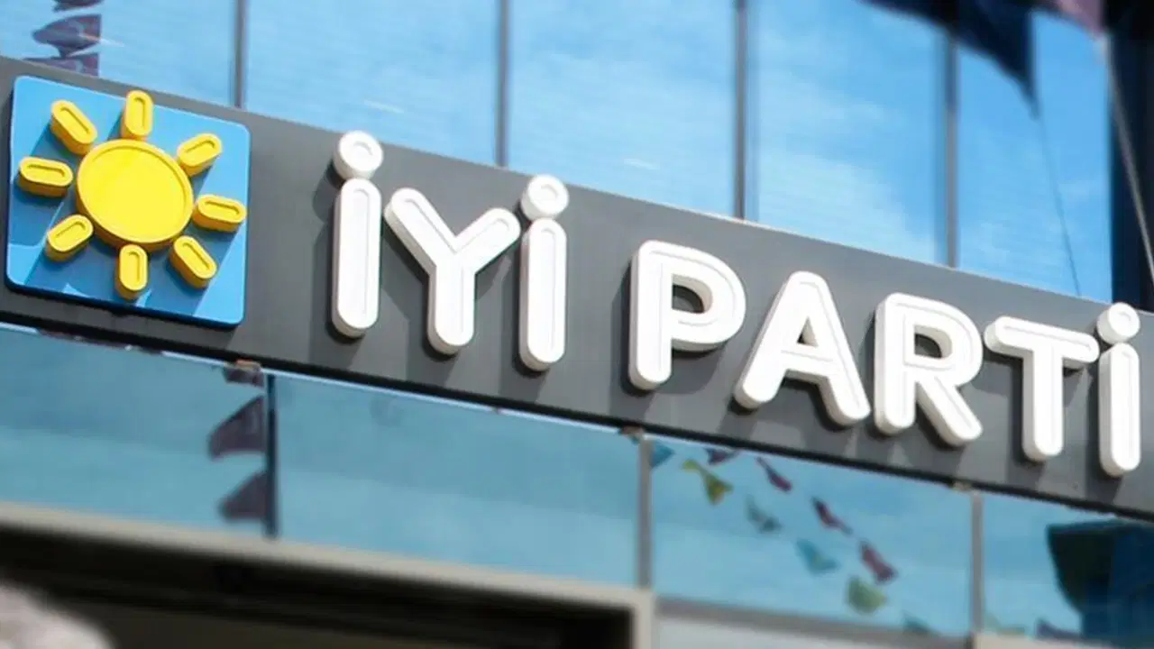 İYİ Partili Belediye Başkanı partisinden istifa etti!